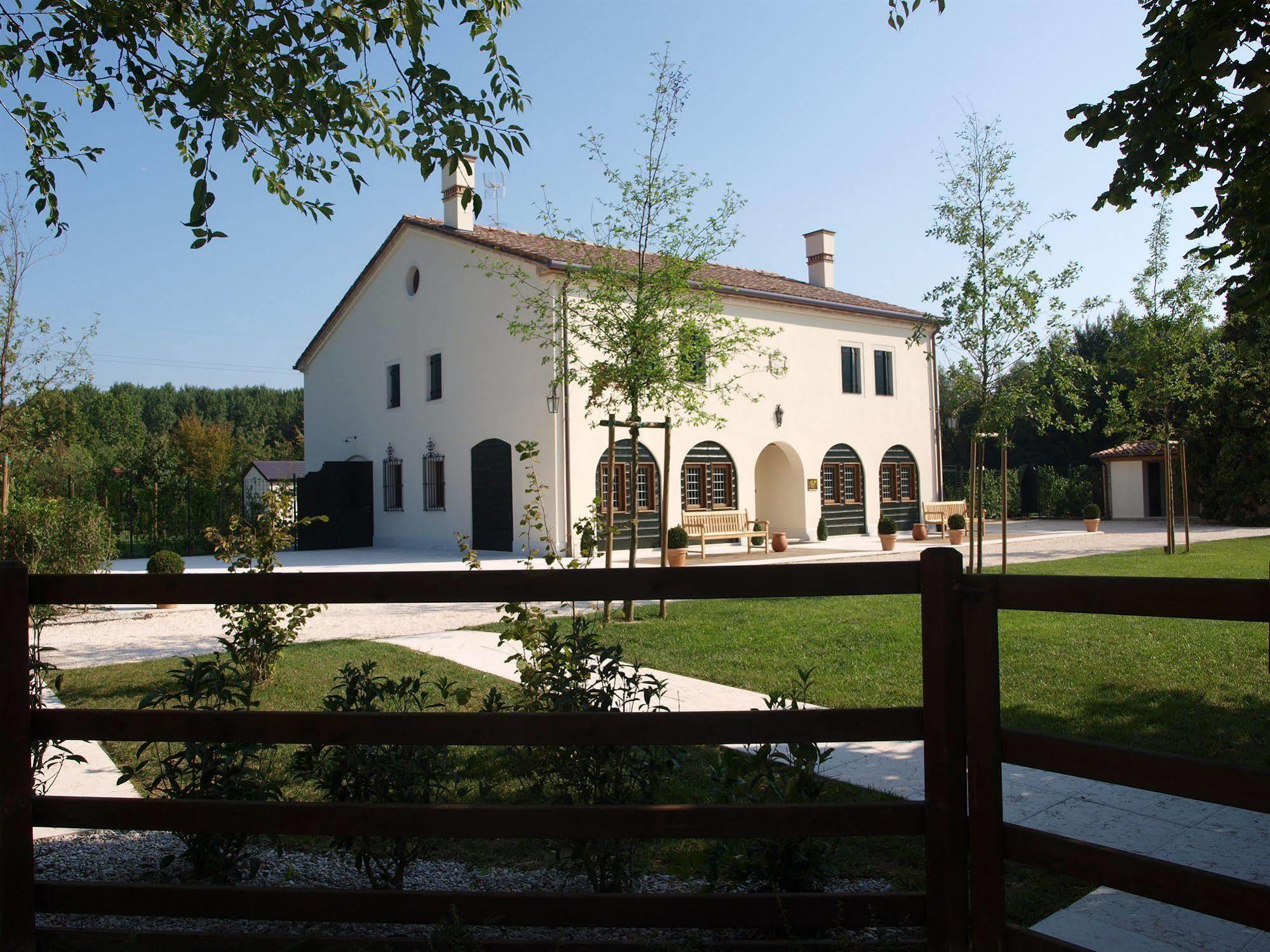 Al Segnavento - Fiori&frutti Farm stay *